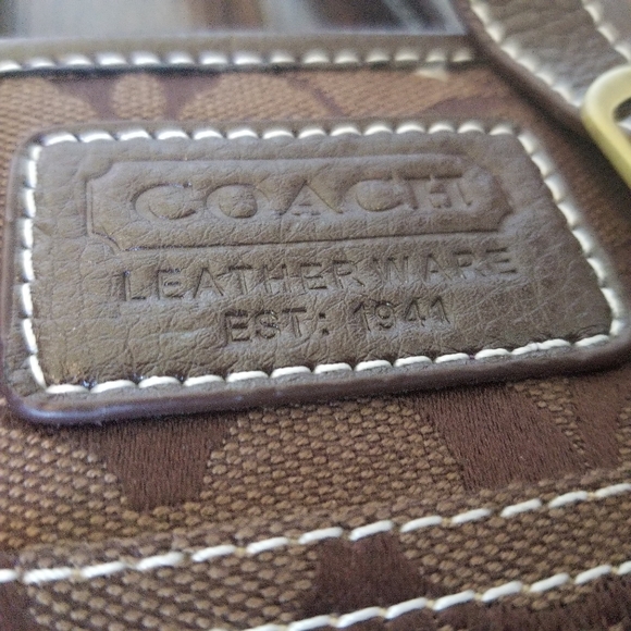 Brown Coach Classic Minibag - Picture 10 of 10